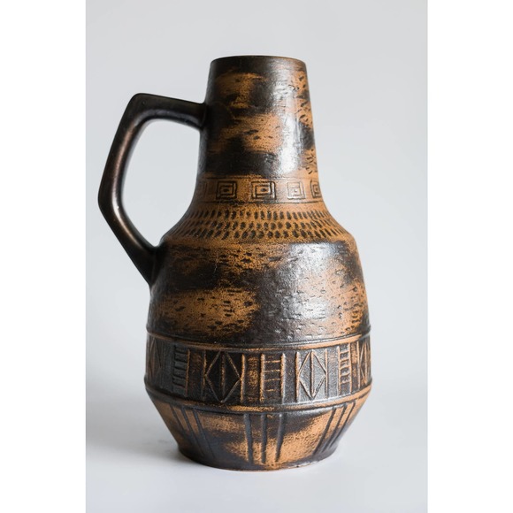 Large Brown Brutalist Terra Cotta Vase in Excellent Condition 14" High - Picture 6 of 10